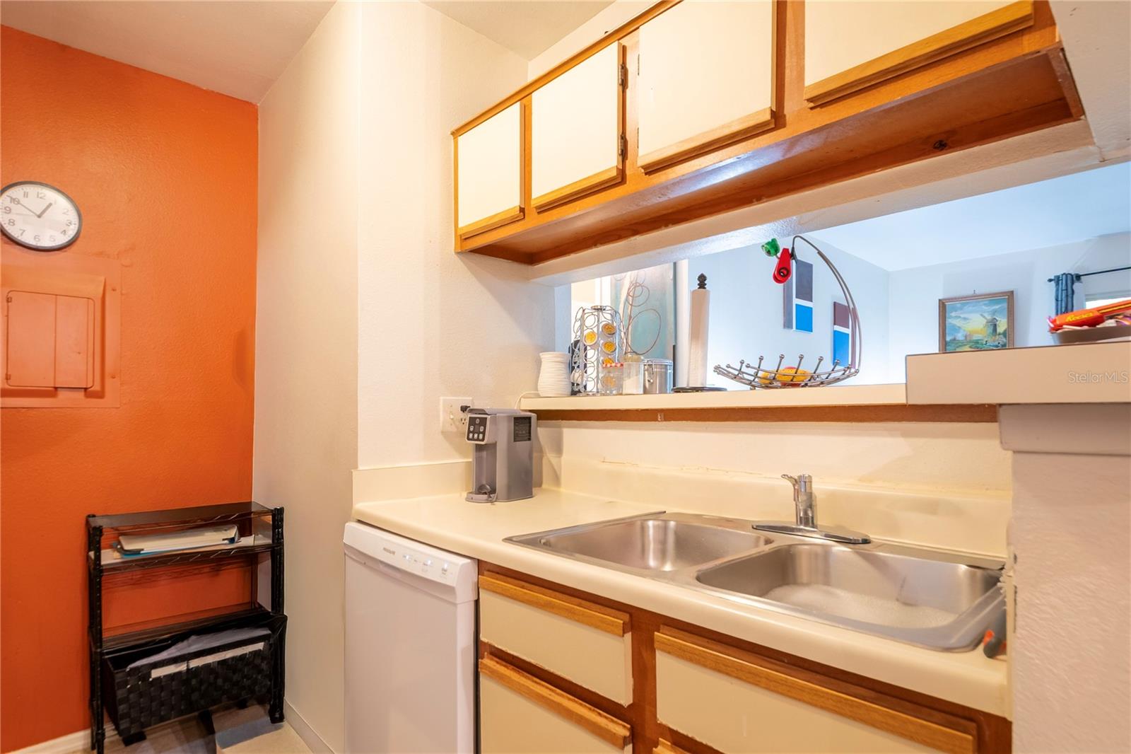 Image 10 of 31 For 1400 Gandy Boulevard N 1111