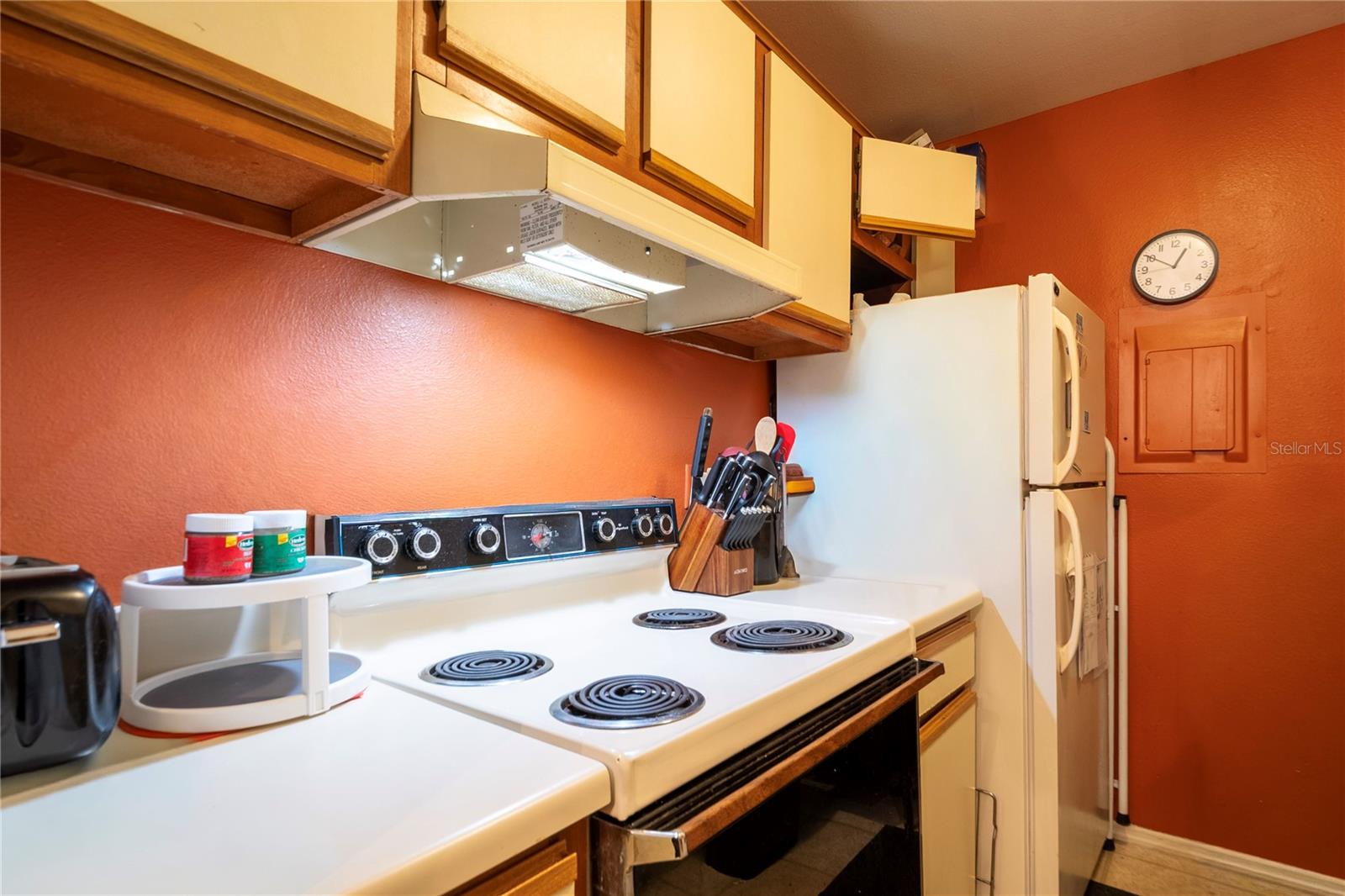 Image 9 of 31 For 1400 Gandy Boulevard N 1111