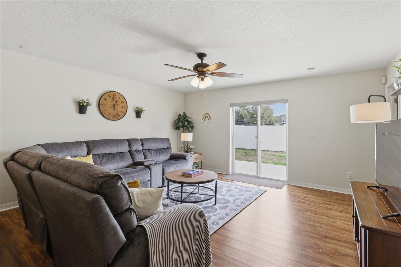 Image 12 of 24 For 5044 Dancing Bay Lane