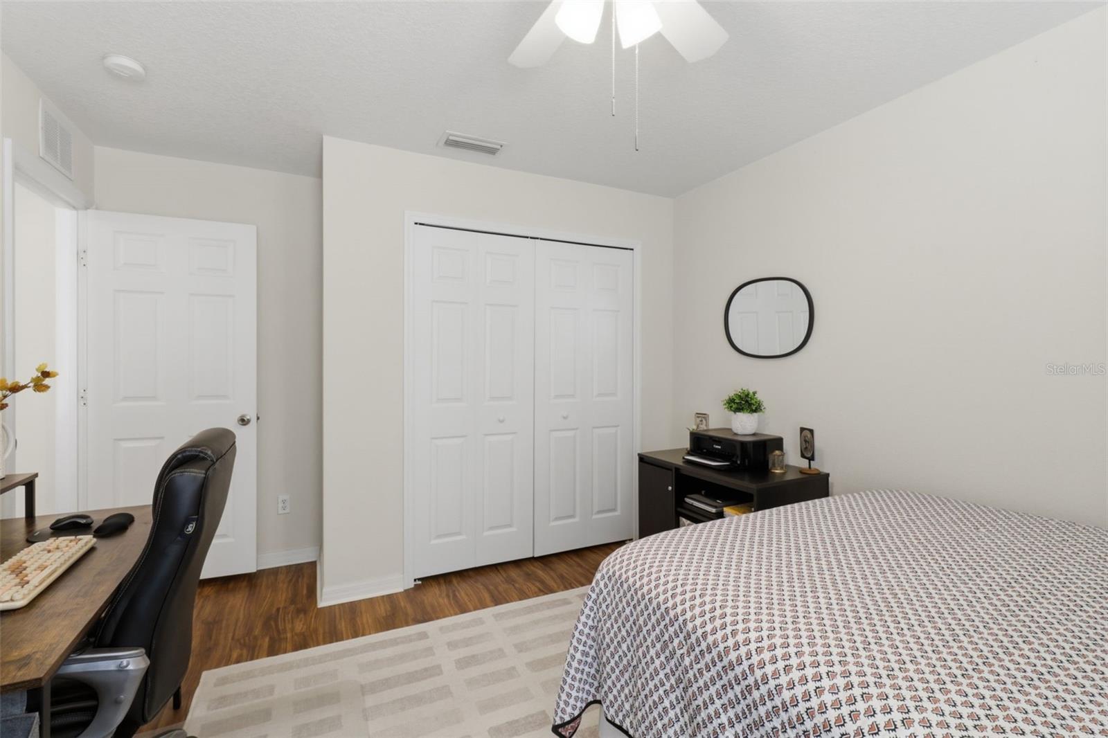 Image 17 of 24 For 5044 Dancing Bay Lane