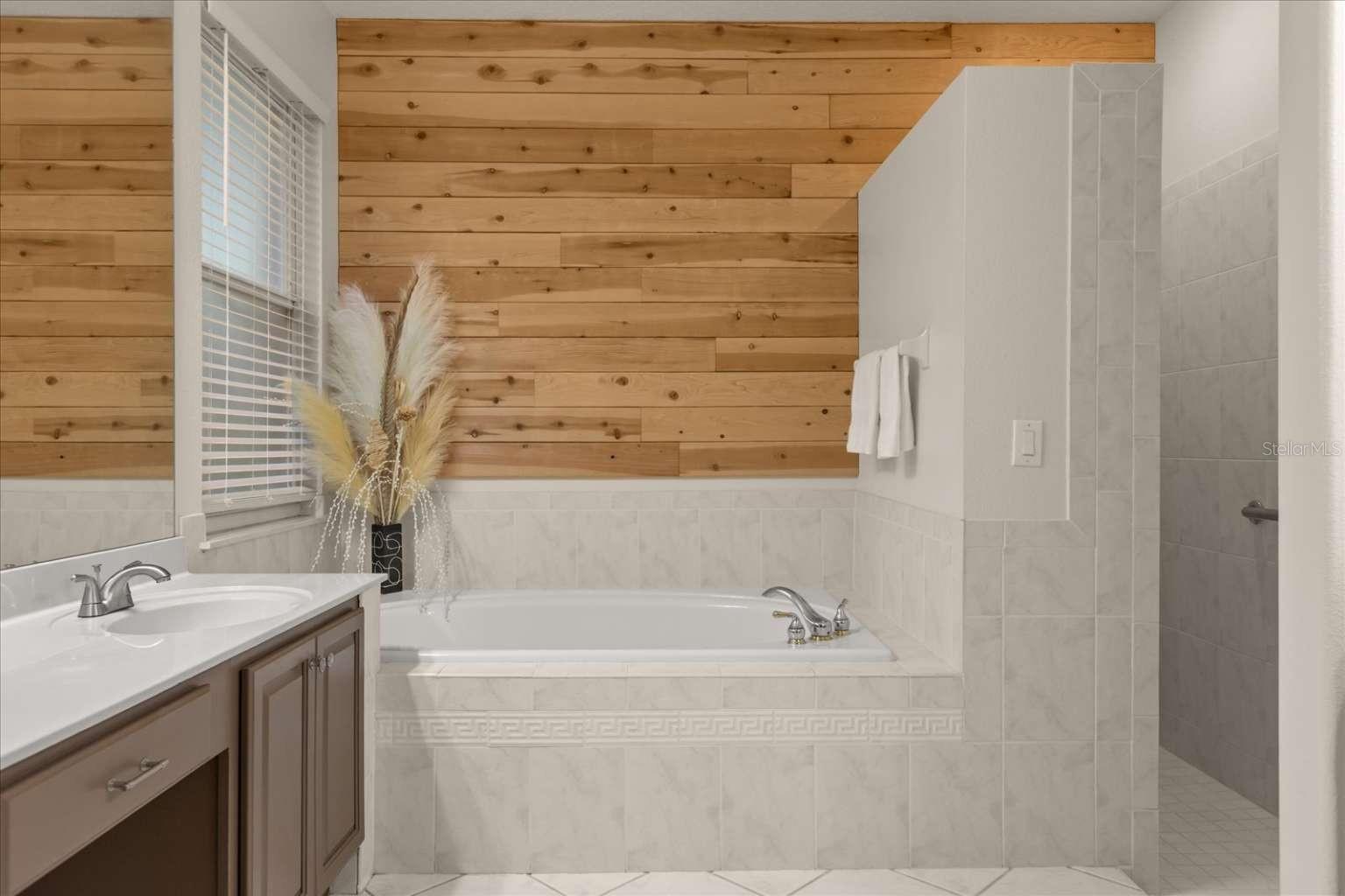 Image 39 of 71 For 597 Sand Wedge Loop