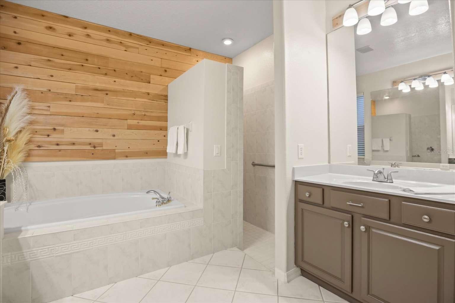 Image 41 of 71 For 597 Sand Wedge Loop