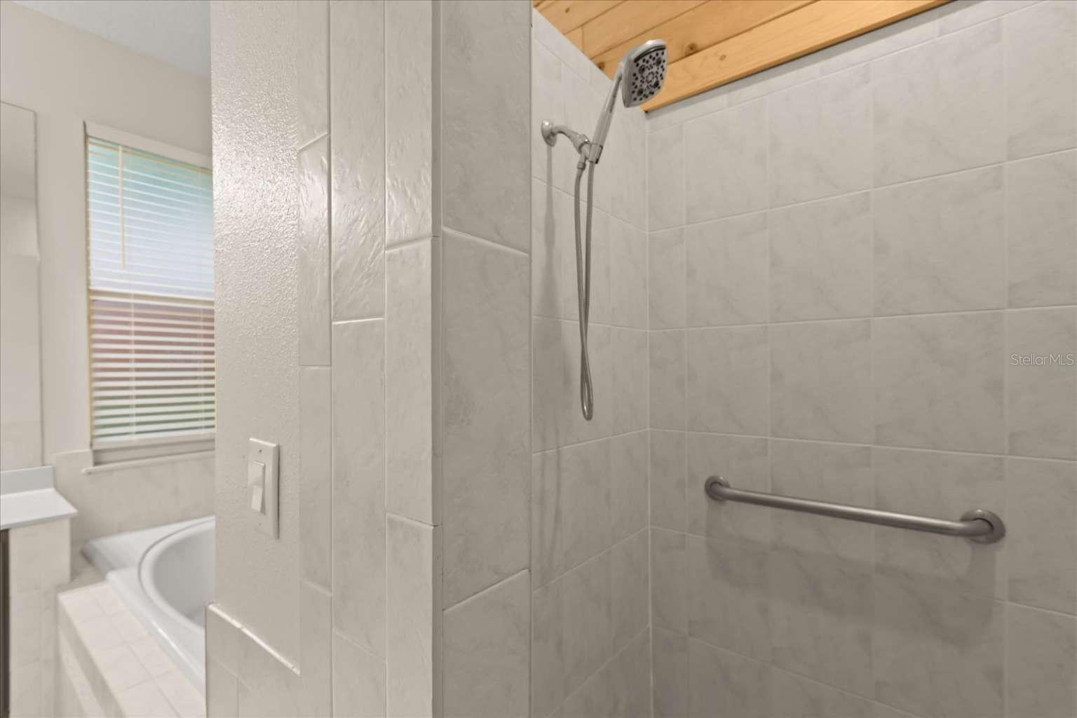 Image 42 of 71 For 597 Sand Wedge Loop