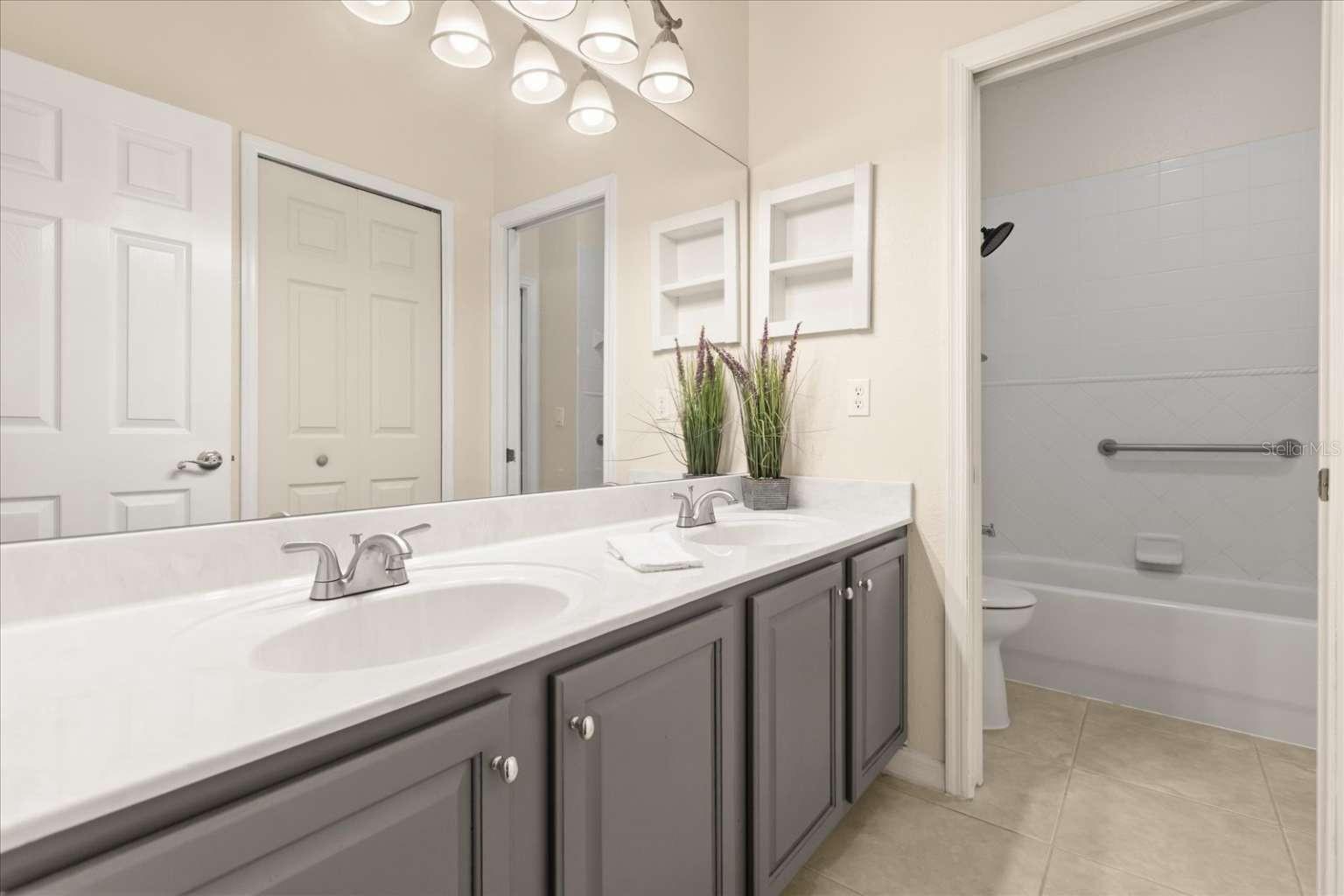 Image 45 of 71 For 597 Sand Wedge Loop