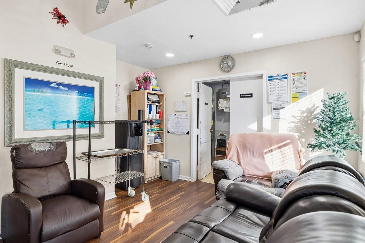 Image 11 of 20 For 820 15th Street N