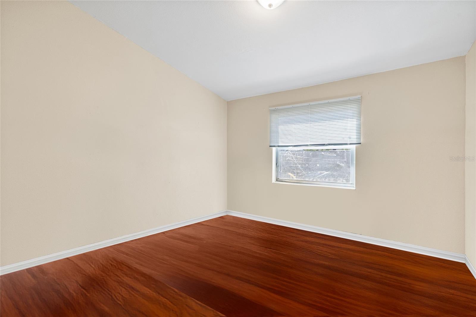 Image 8 of 20 For 820 15th Street N