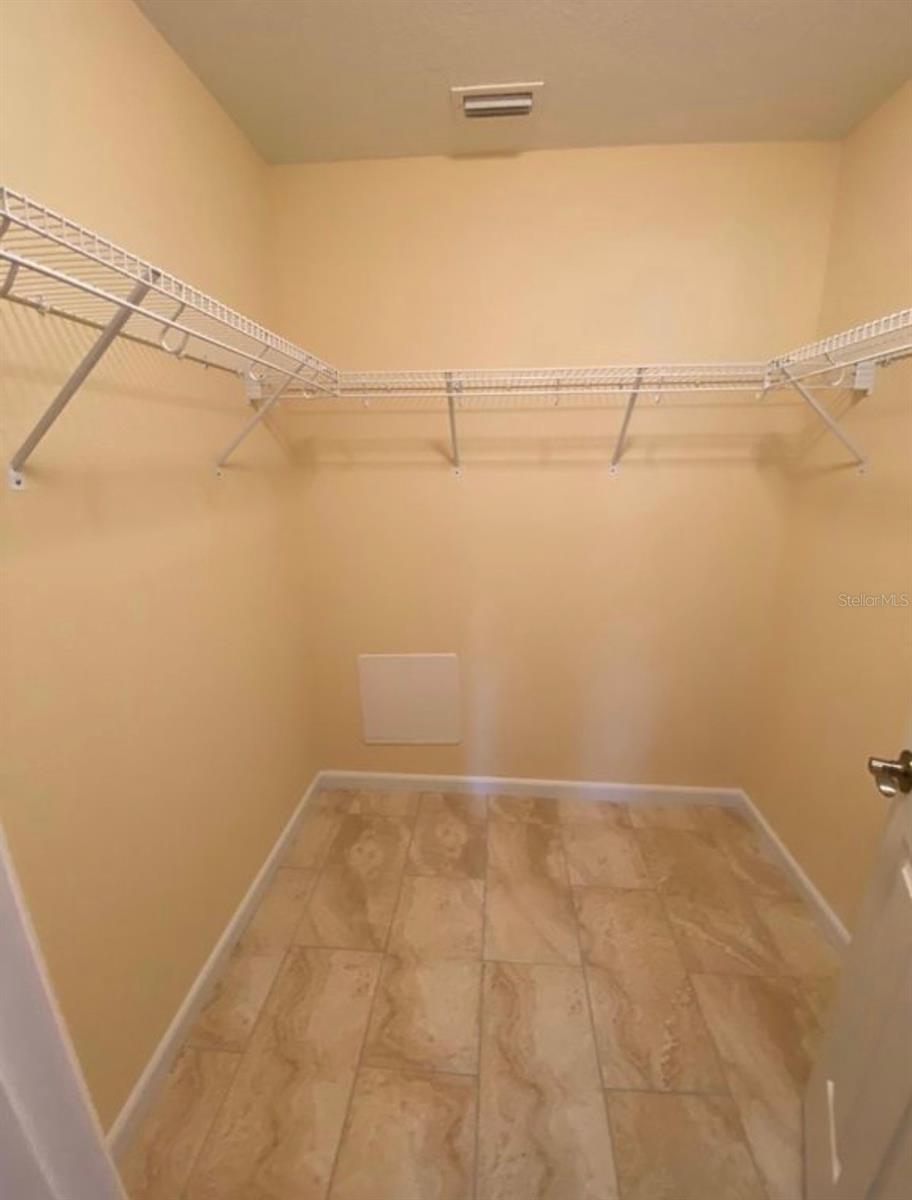 Image 12 of 24 For 515 Tabor Court C