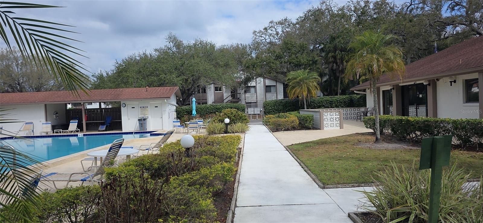 Image 18 of 24 For 515 Tabor Court C