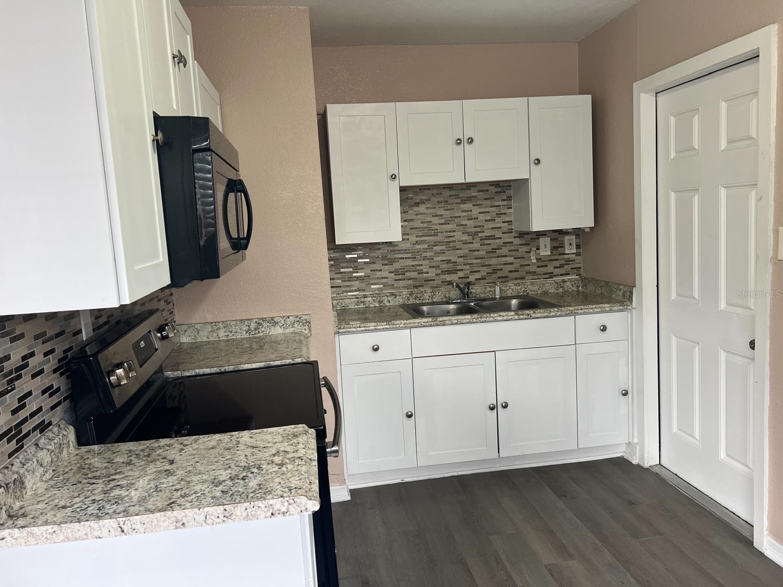 Image 6 of 15 For 7015 Ponderosa Drive