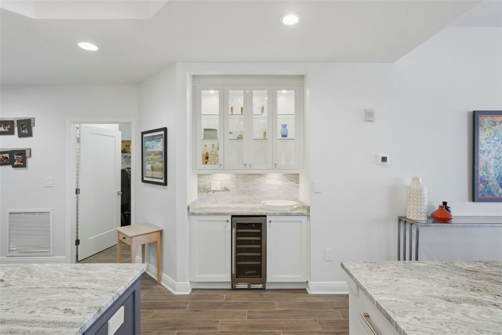 Image 11 of 57 For 17715 Gulf Boulevard 306