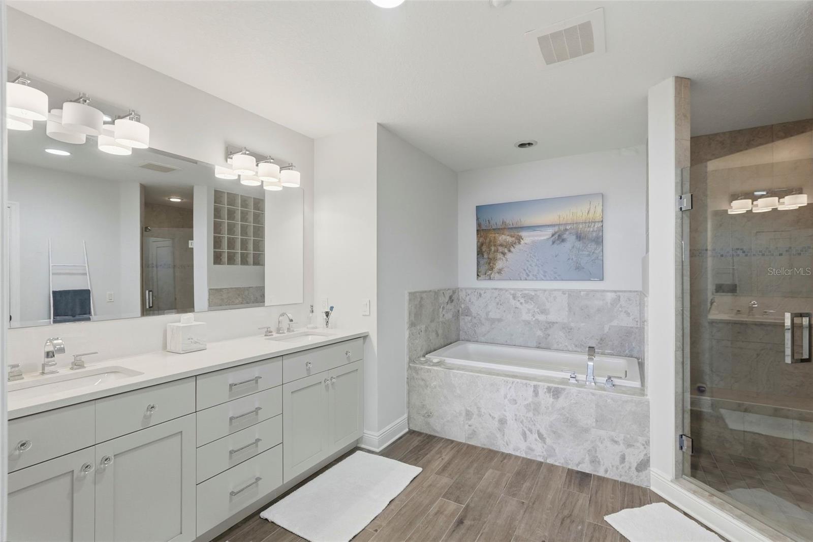 Image 25 of 57 For 17715 Gulf Boulevard 306