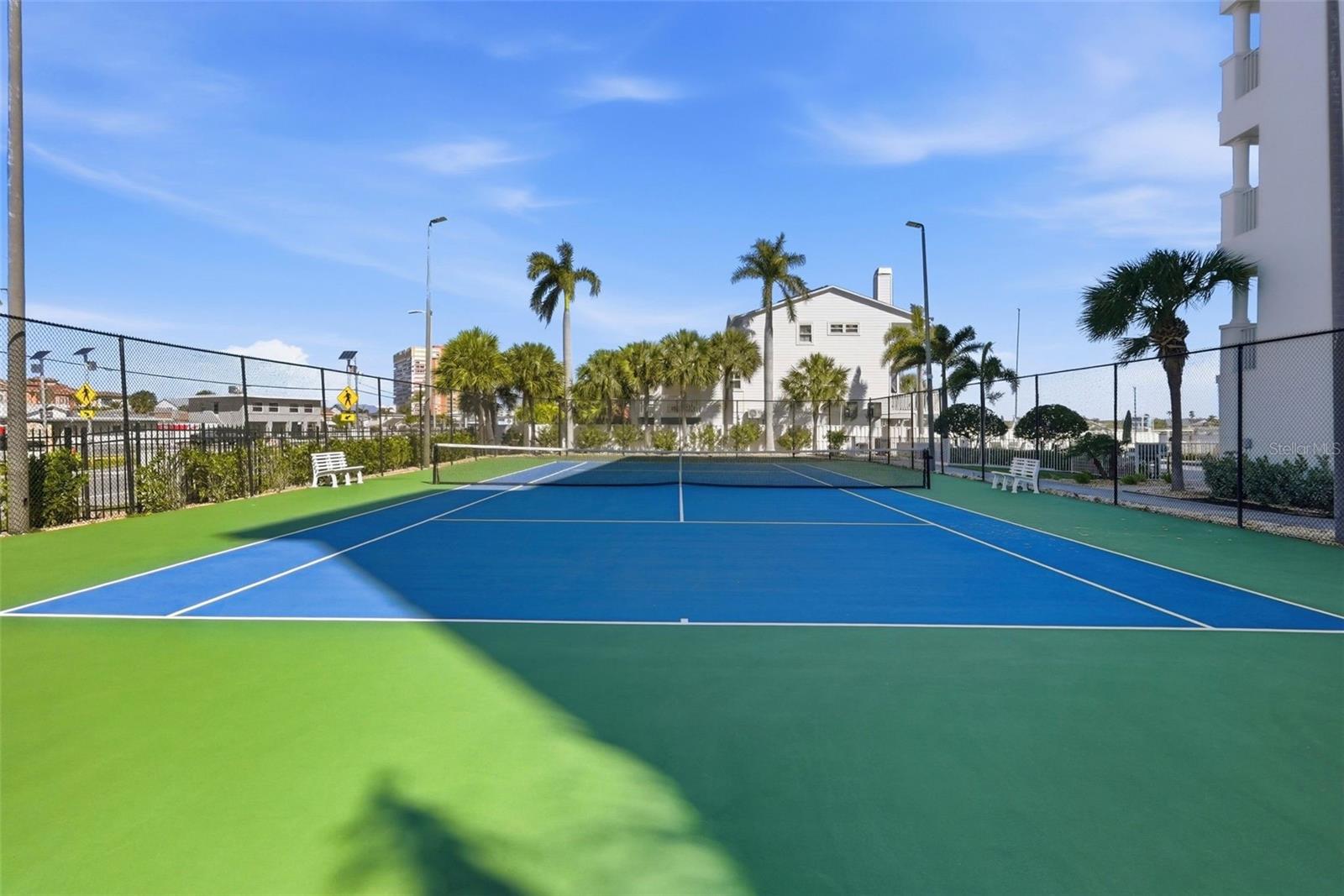 Image 44 of 57 For 17715 Gulf Boulevard 306