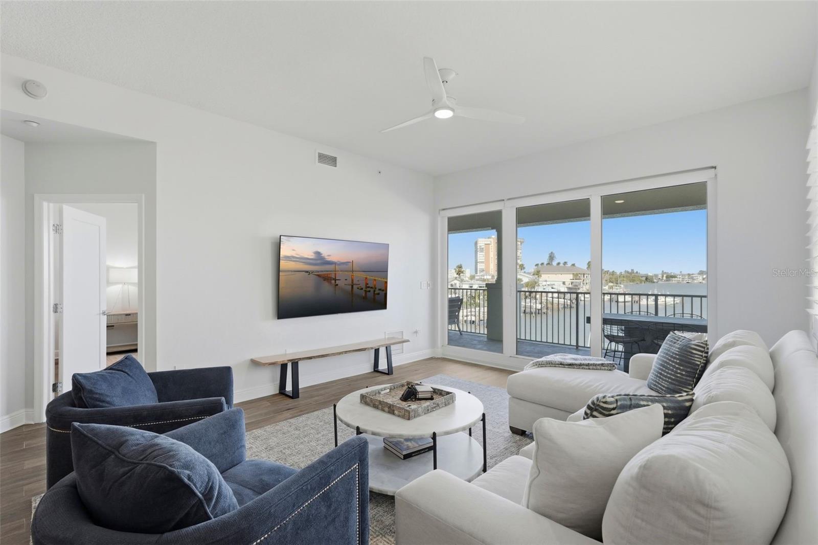 Image 5 of 57 For 17715 Gulf Boulevard 306