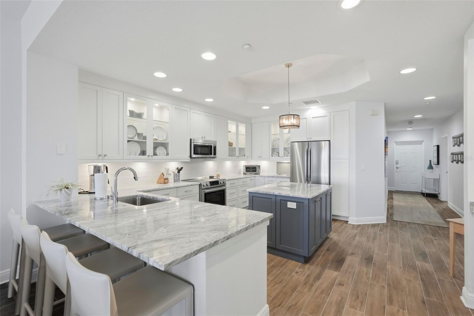 Image 8 of 57 For 17715 Gulf Boulevard 306