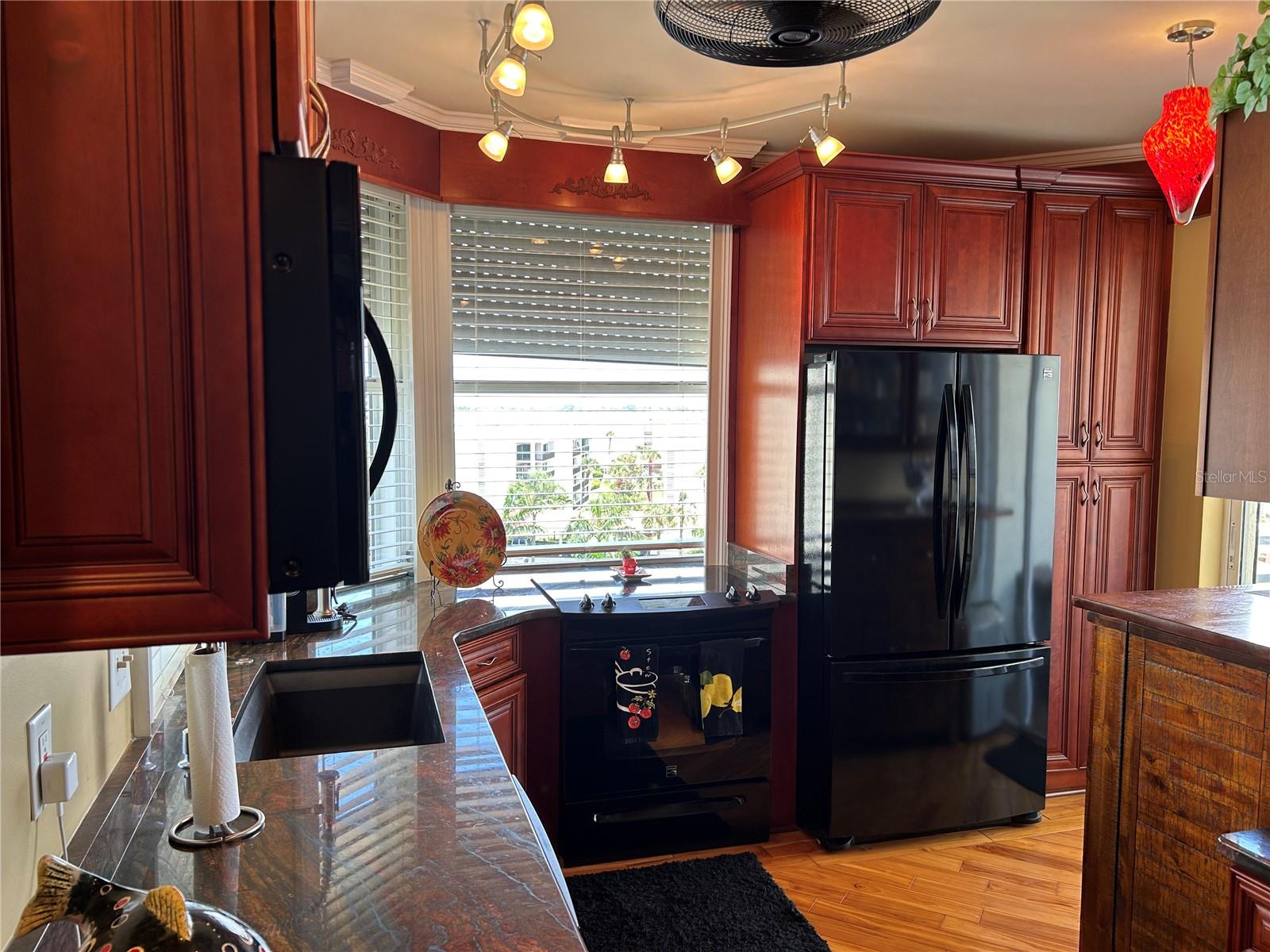 Image 8 of 93 For 7862 Sailboat Key Boulevard S 506