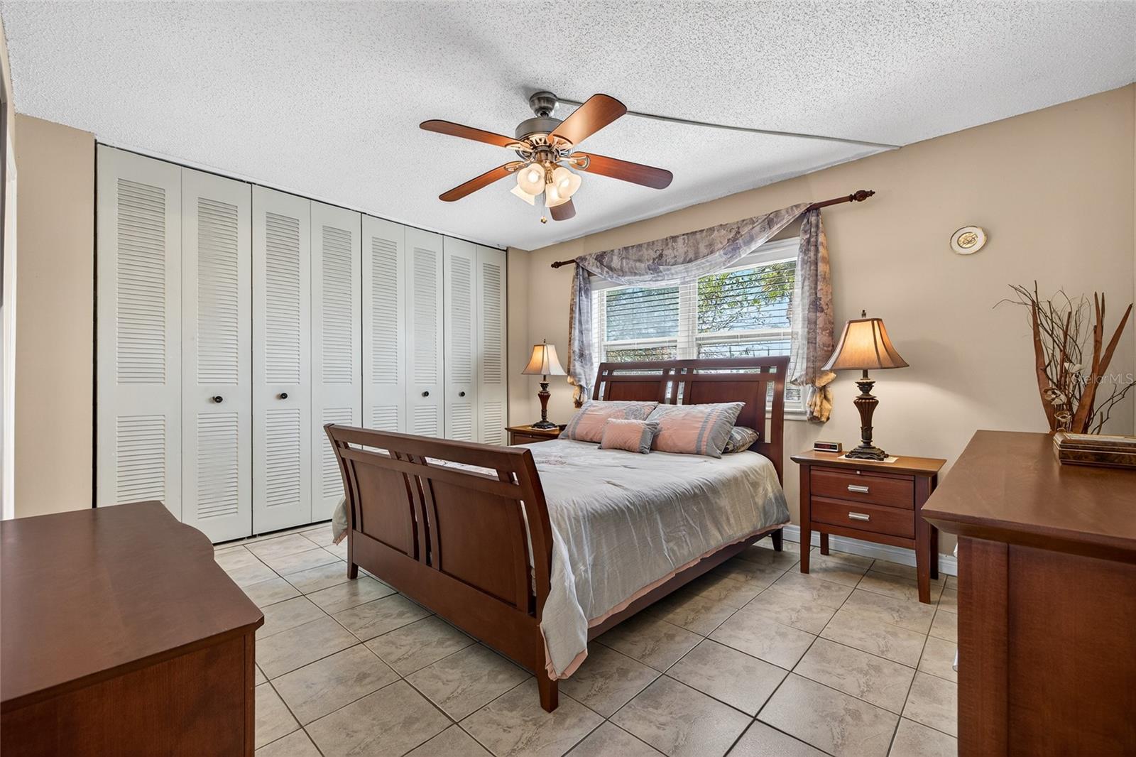 Image 12 of 24 For 7701 Starkey Road 602