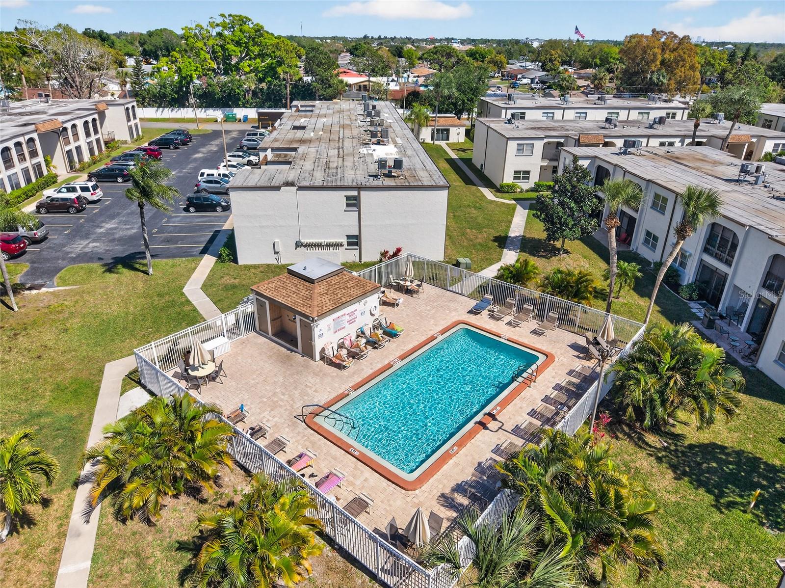 Image 21 of 24 For 7701 Starkey Road 602