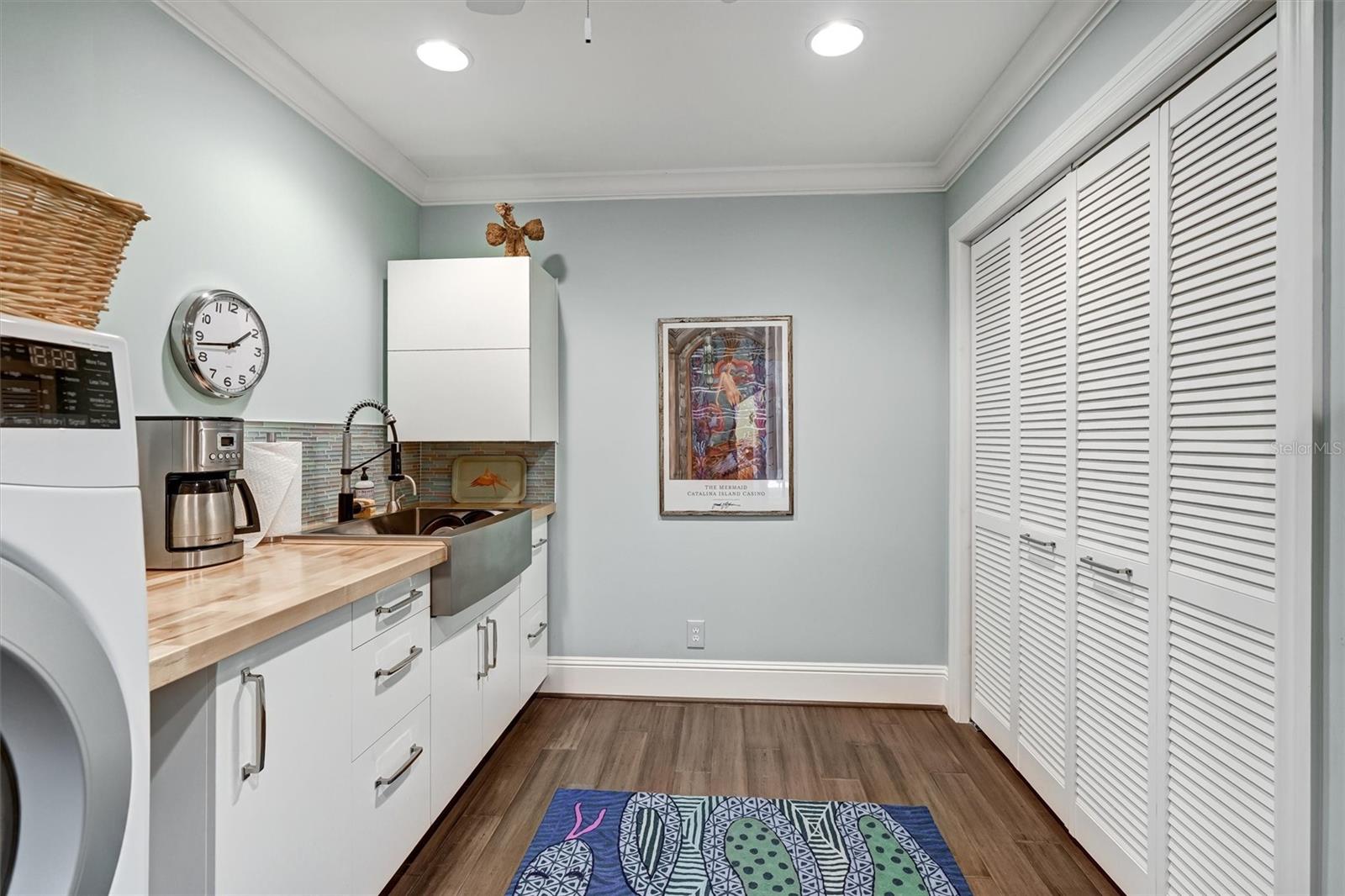 Image 13 of 34 For 4160 39th Street S