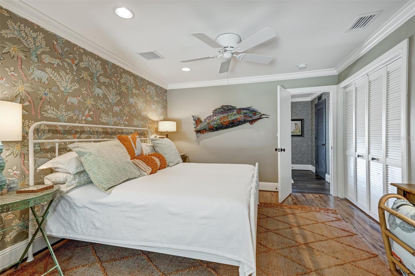 Image 15 of 34 For 4160 39th Street S