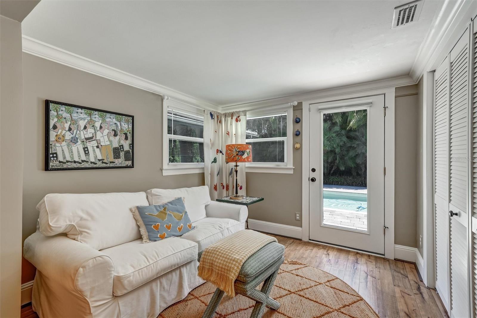 Image 17 of 34 For 4160 39th Street S