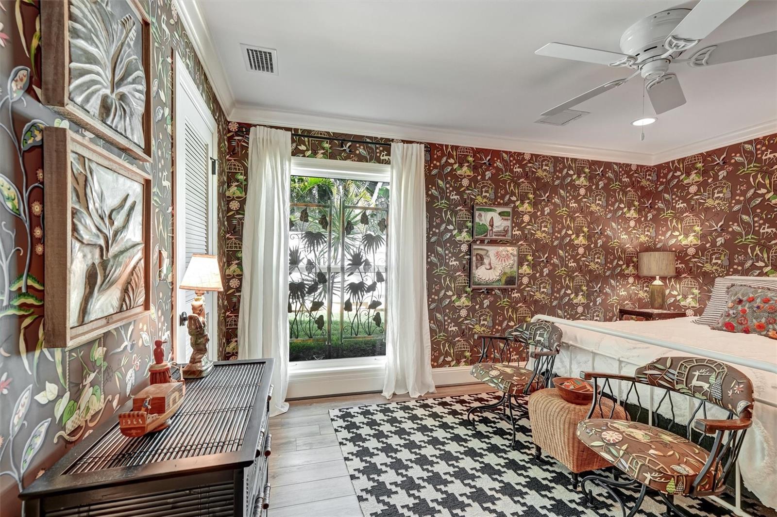 Image 19 of 34 For 4160 39th Street S