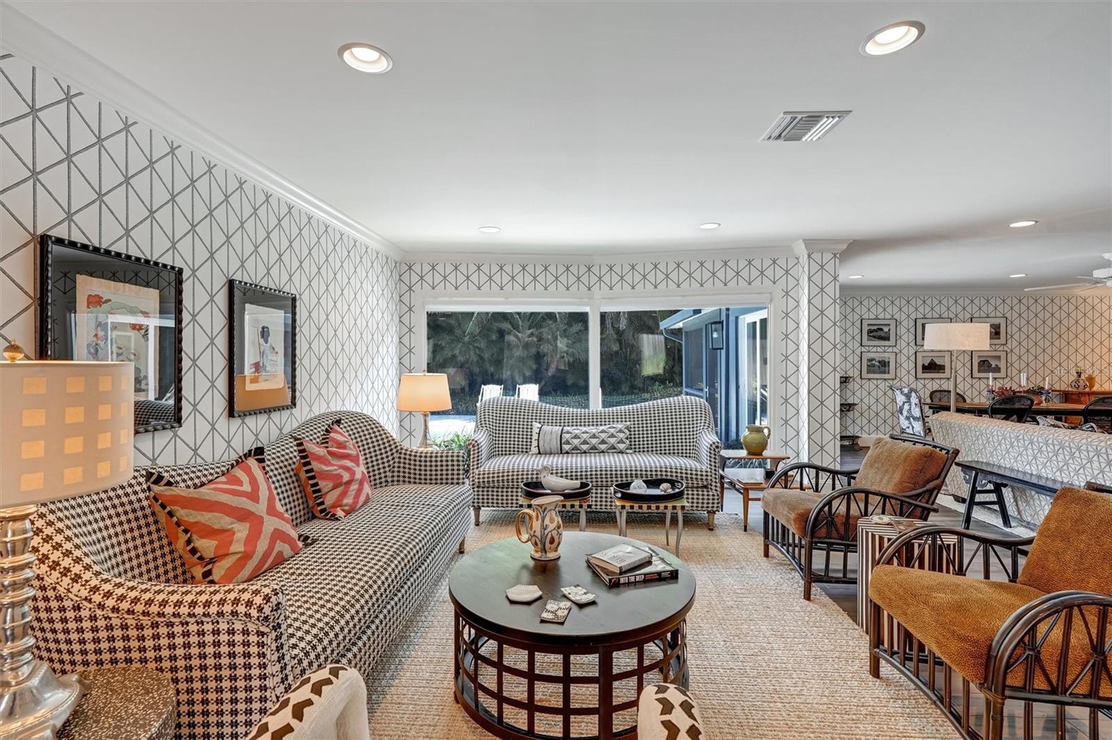 Image 4 of 34 For 4160 39th Street S