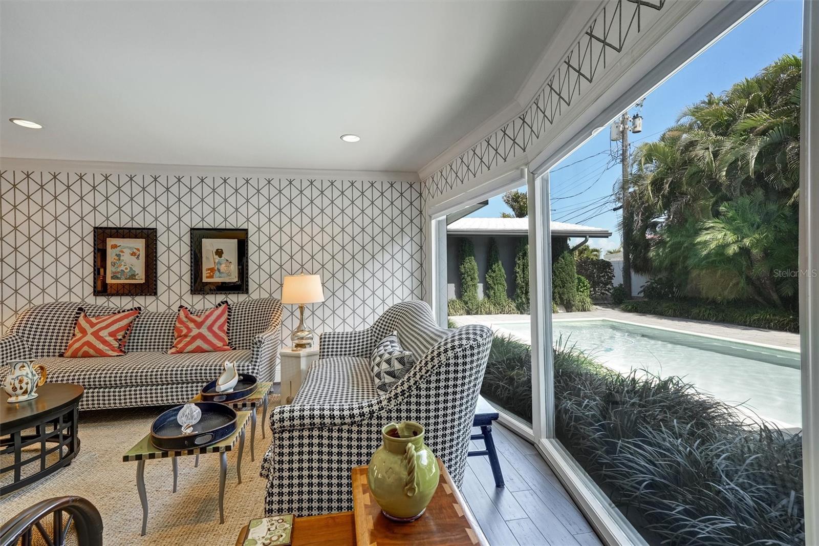 Image 5 of 34 For 4160 39th Street S