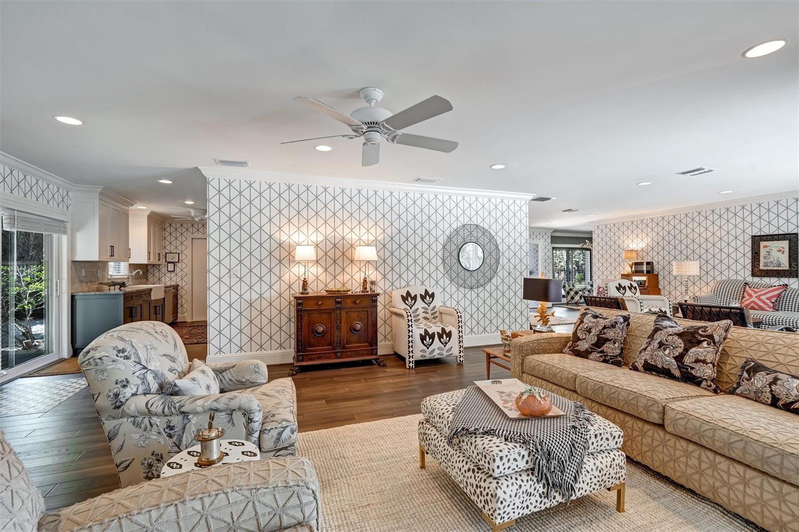 Image 9 of 34 For 4160 39th Street S