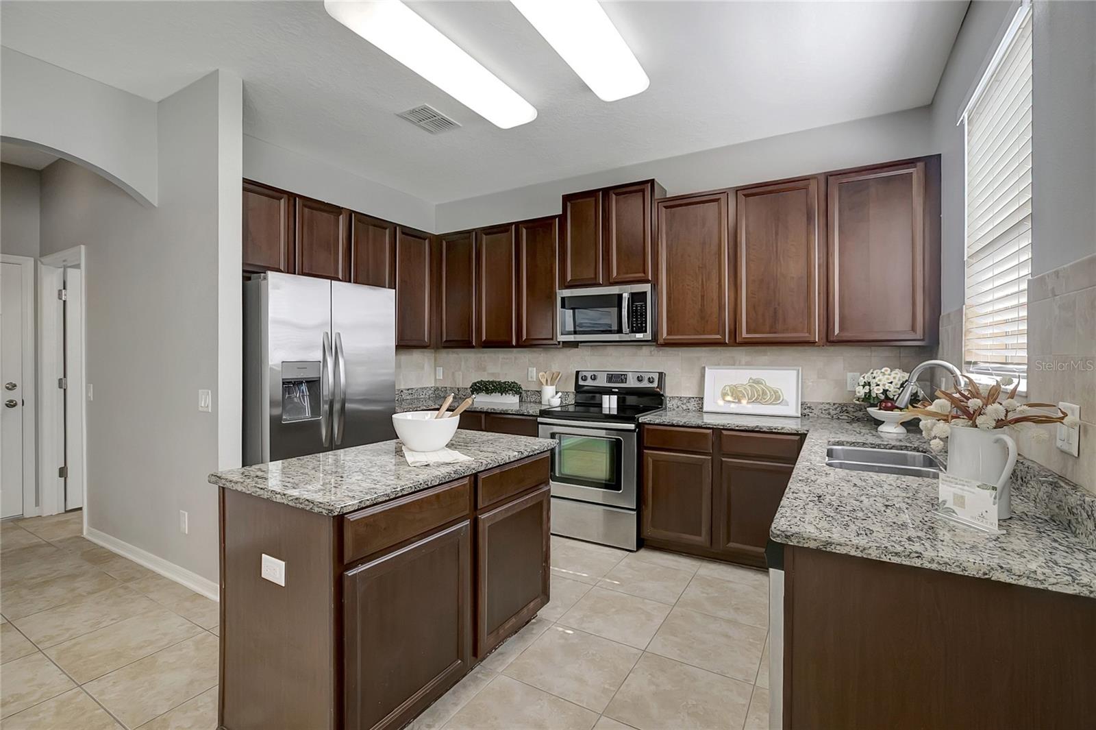 Image 17 of 49 For 10653 Pictorial Park Drive