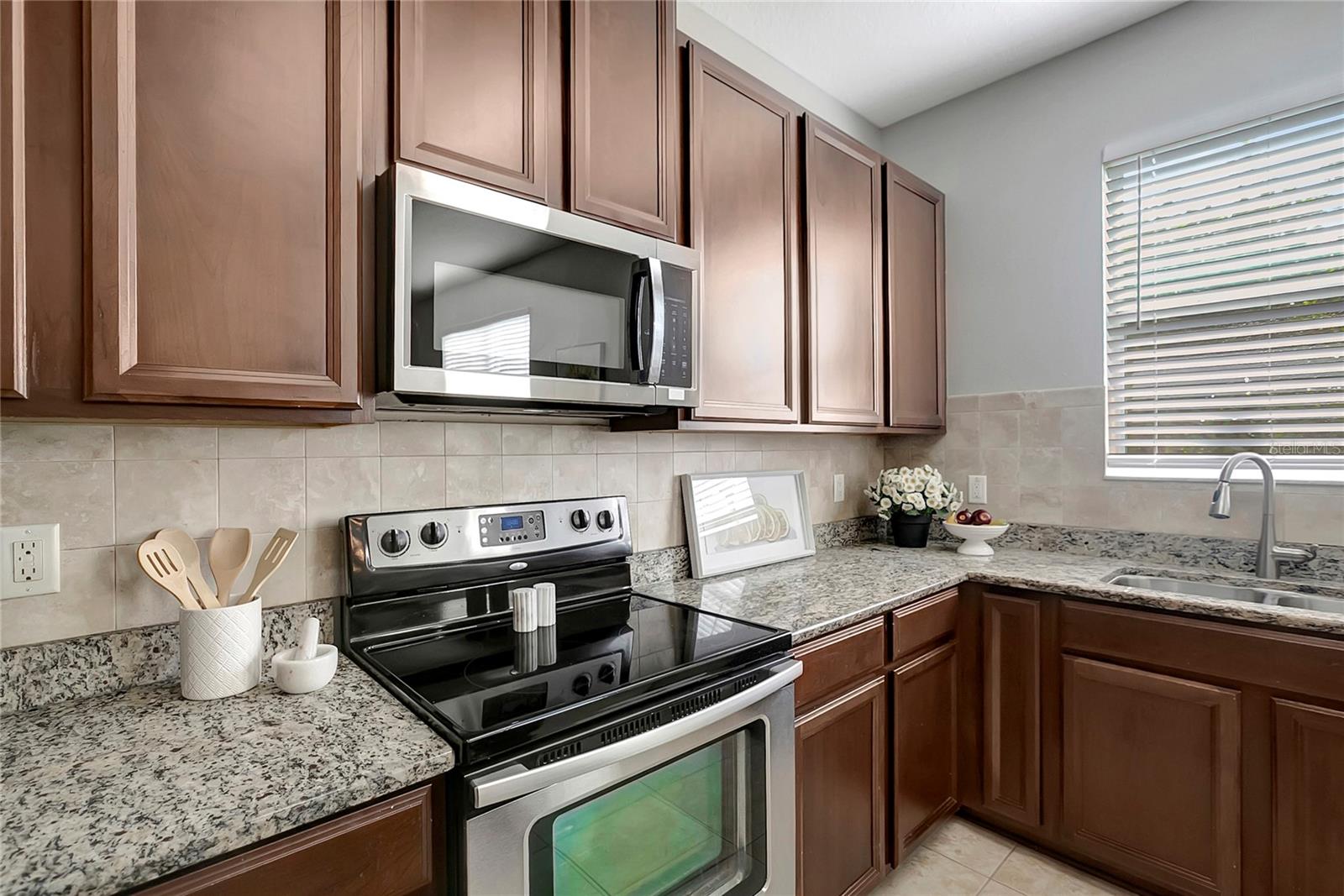 Image 21 of 49 For 10653 Pictorial Park Drive