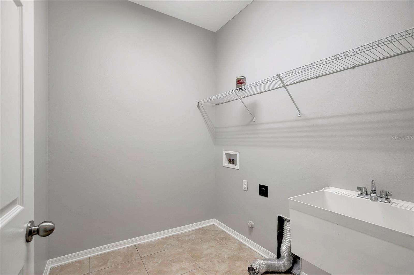 Image 24 of 49 For 10653 Pictorial Park Drive