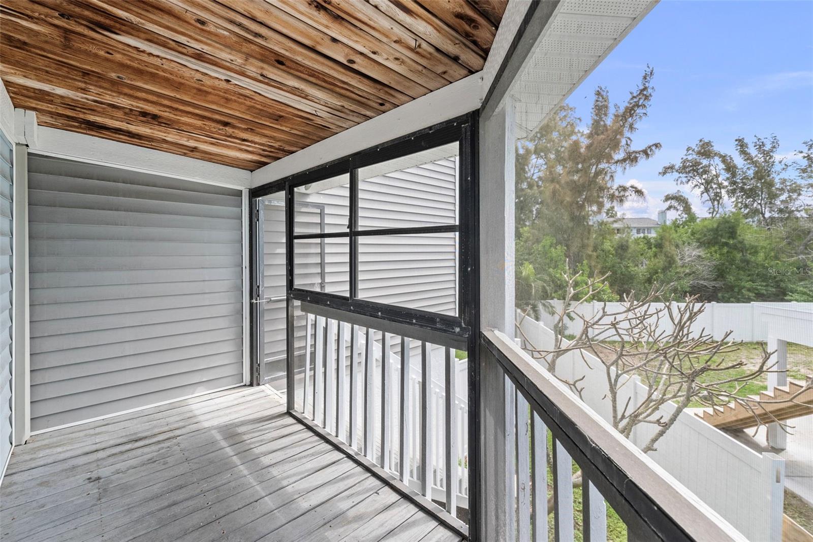 Image 26 of 64 For 619 2nd Street 2