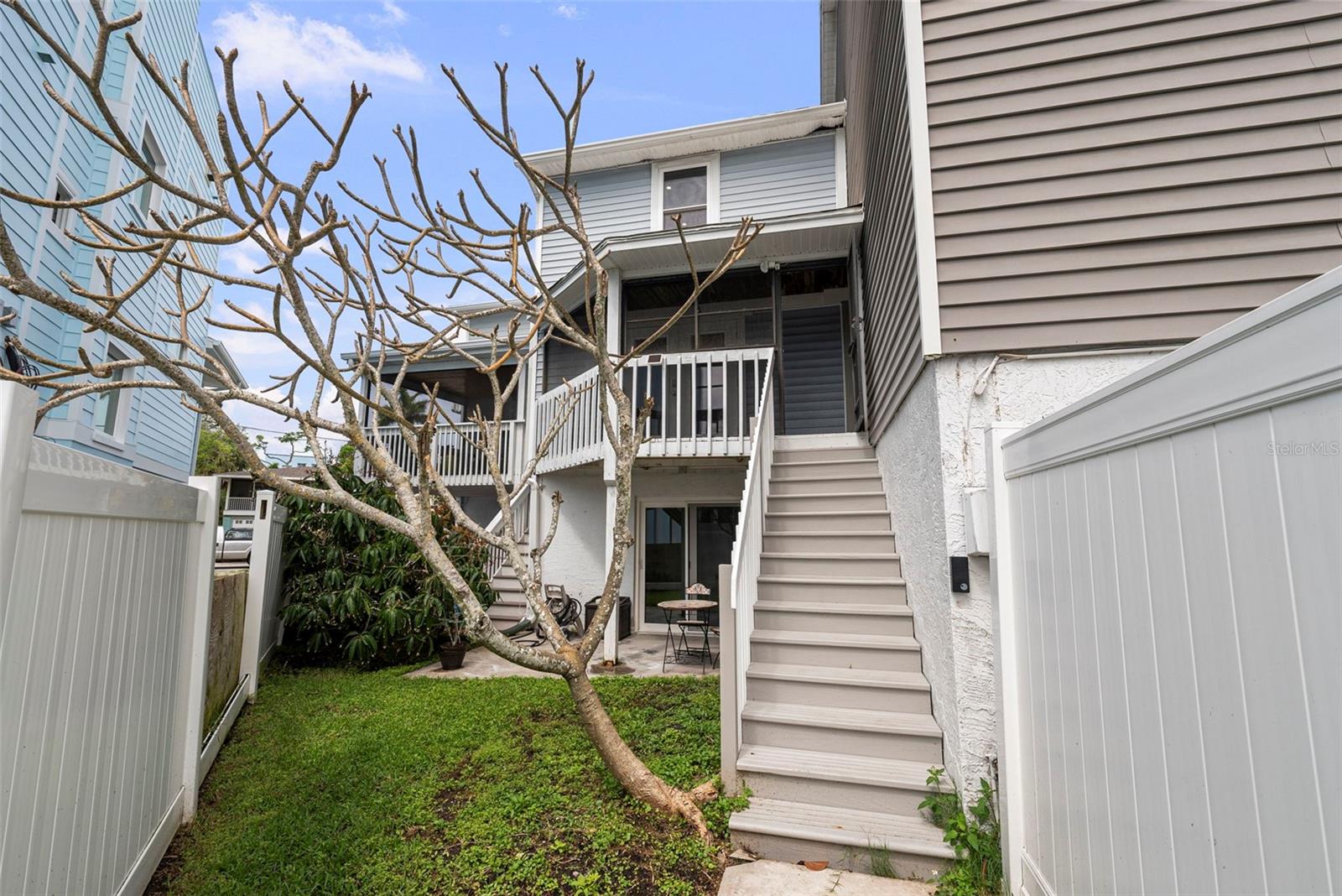 Image 29 of 64 For 619 2nd Street 2