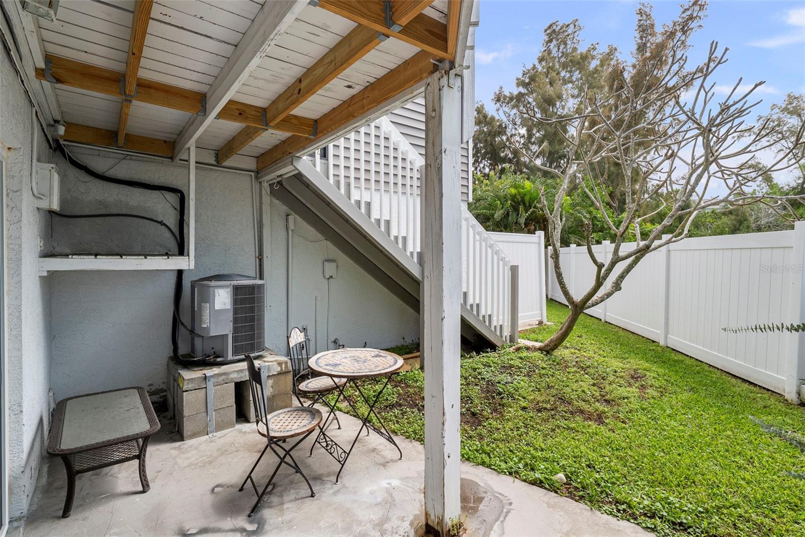 Image 32 of 64 For 619 2nd Street 2