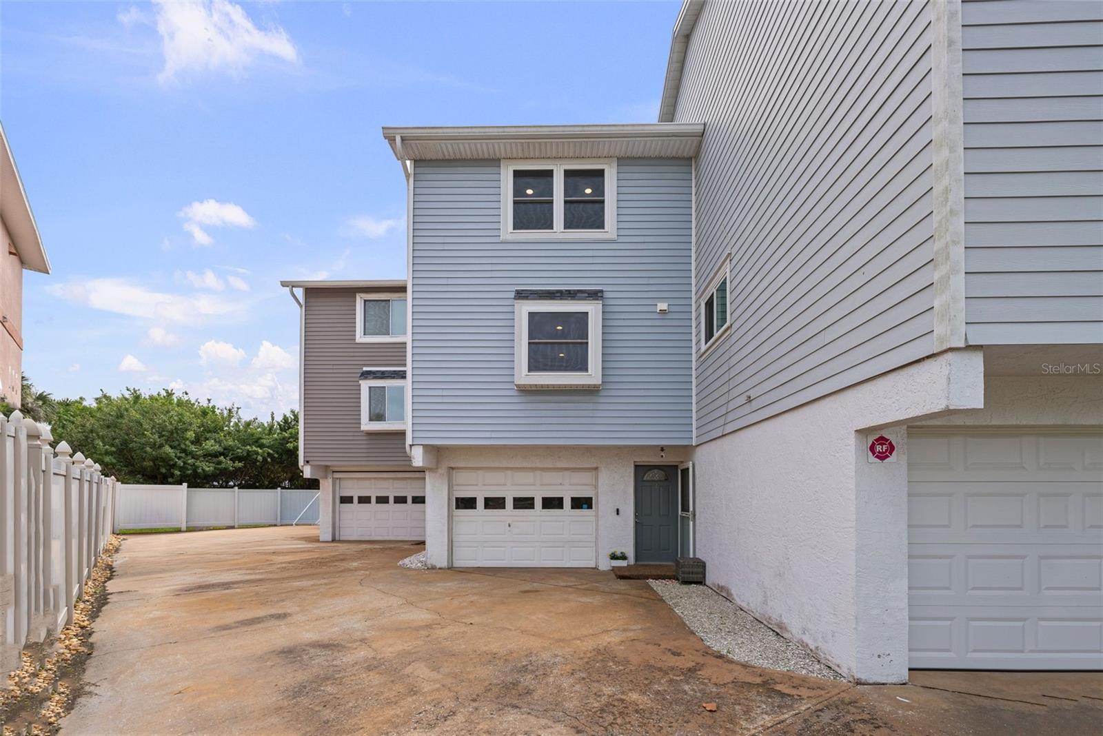 Image 35 of 64 For 619 2nd Street 2