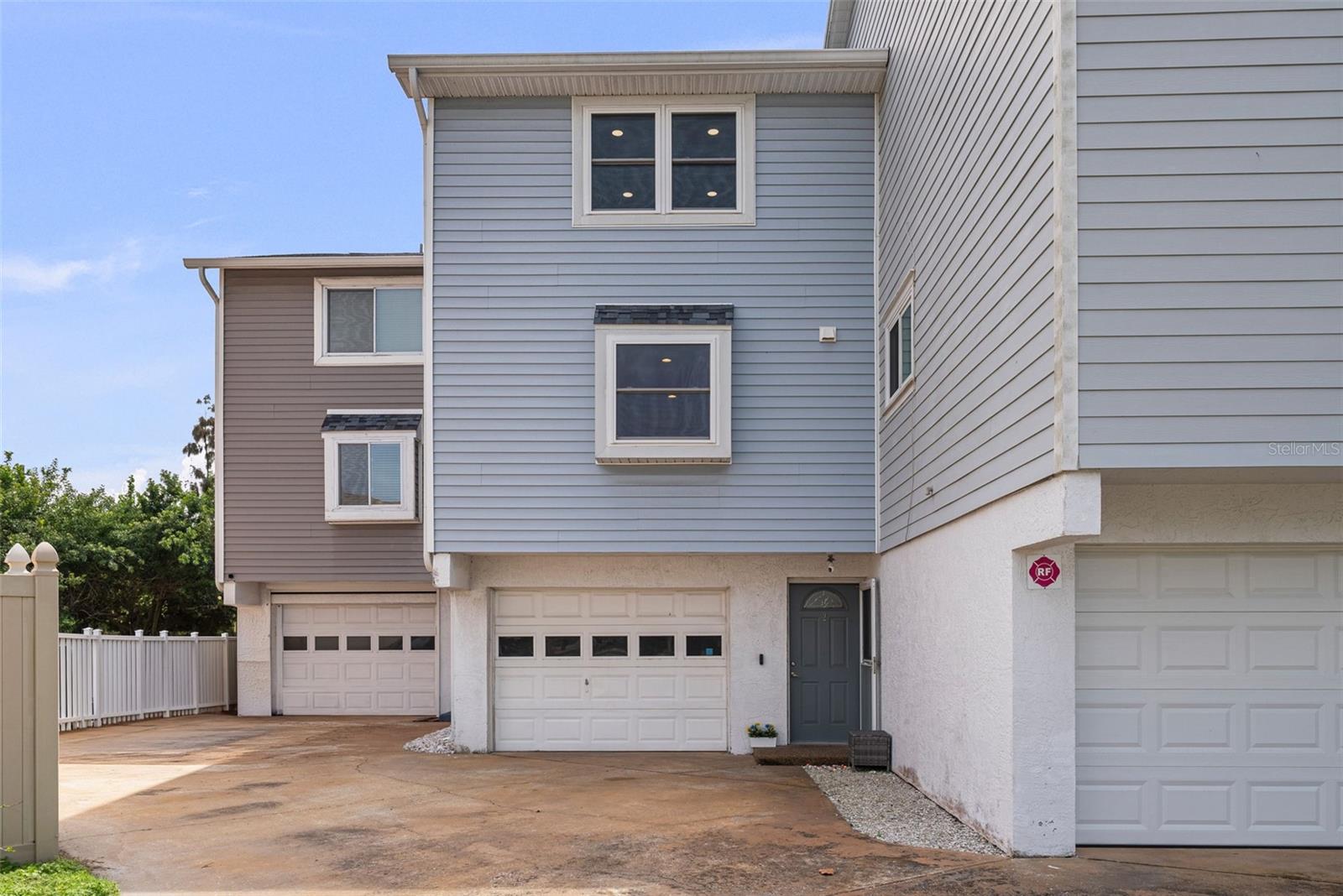 Image 37 of 64 For 619 2nd Street 2