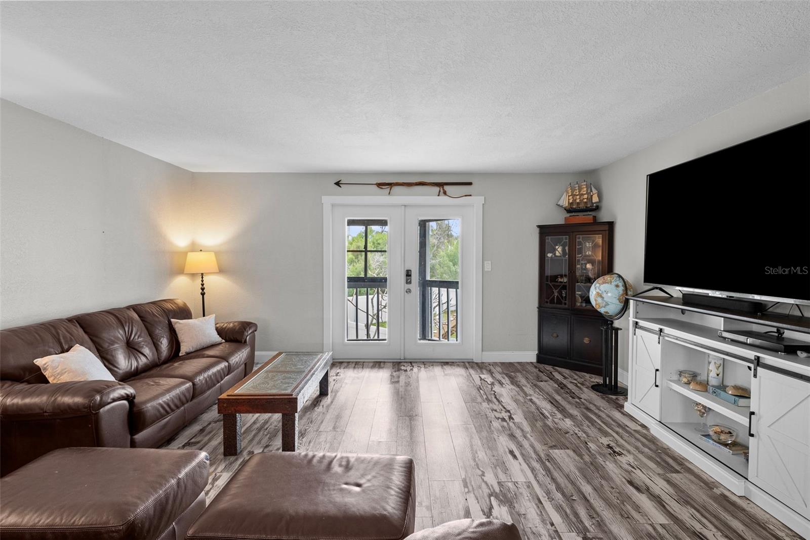 Image 5 of 64 For 619 2nd Street 2