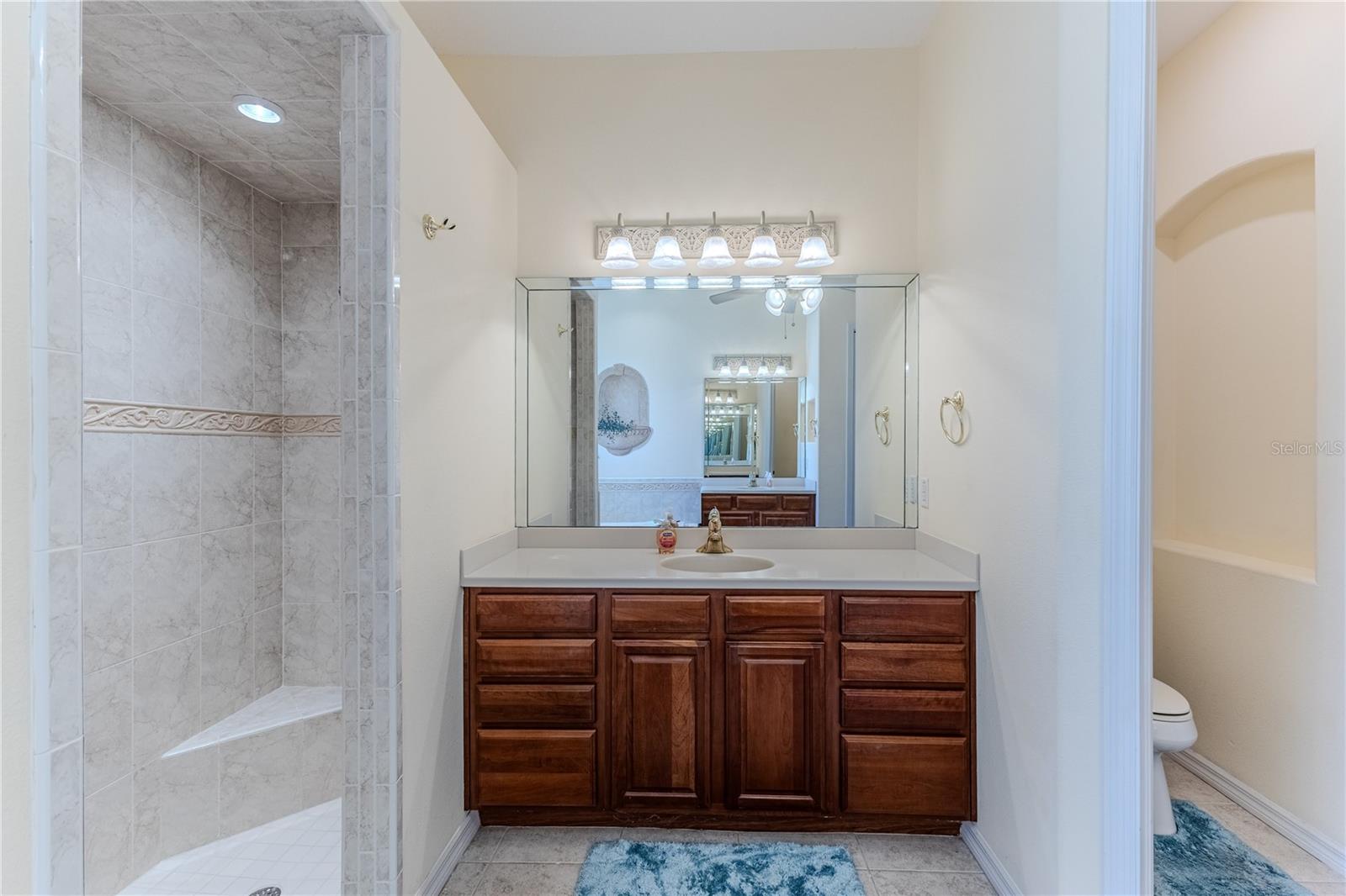 Image 21 of 100 For 5140 Championship Cup Lane