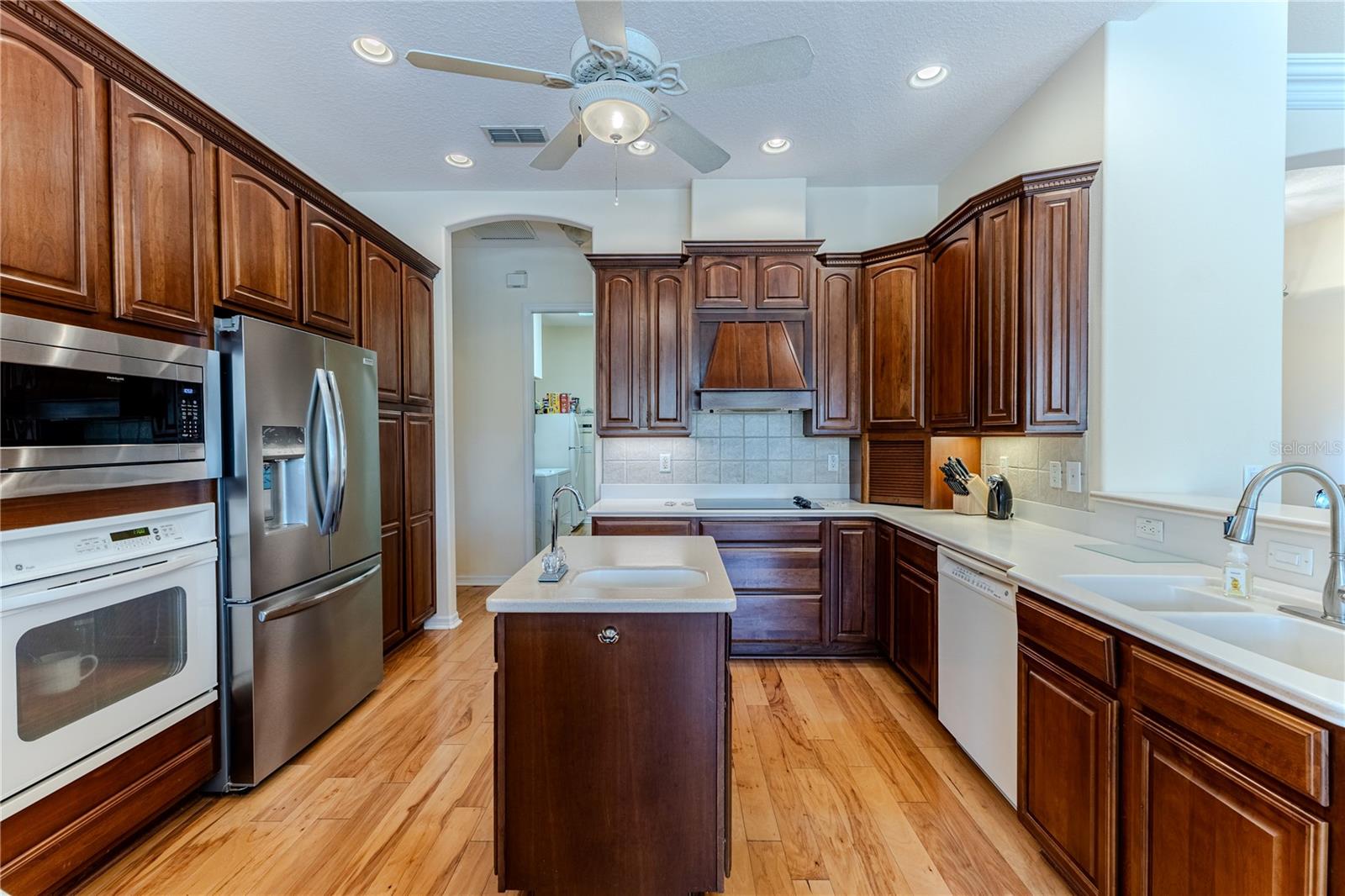 Image 50 of 100 For 5140 Championship Cup Lane