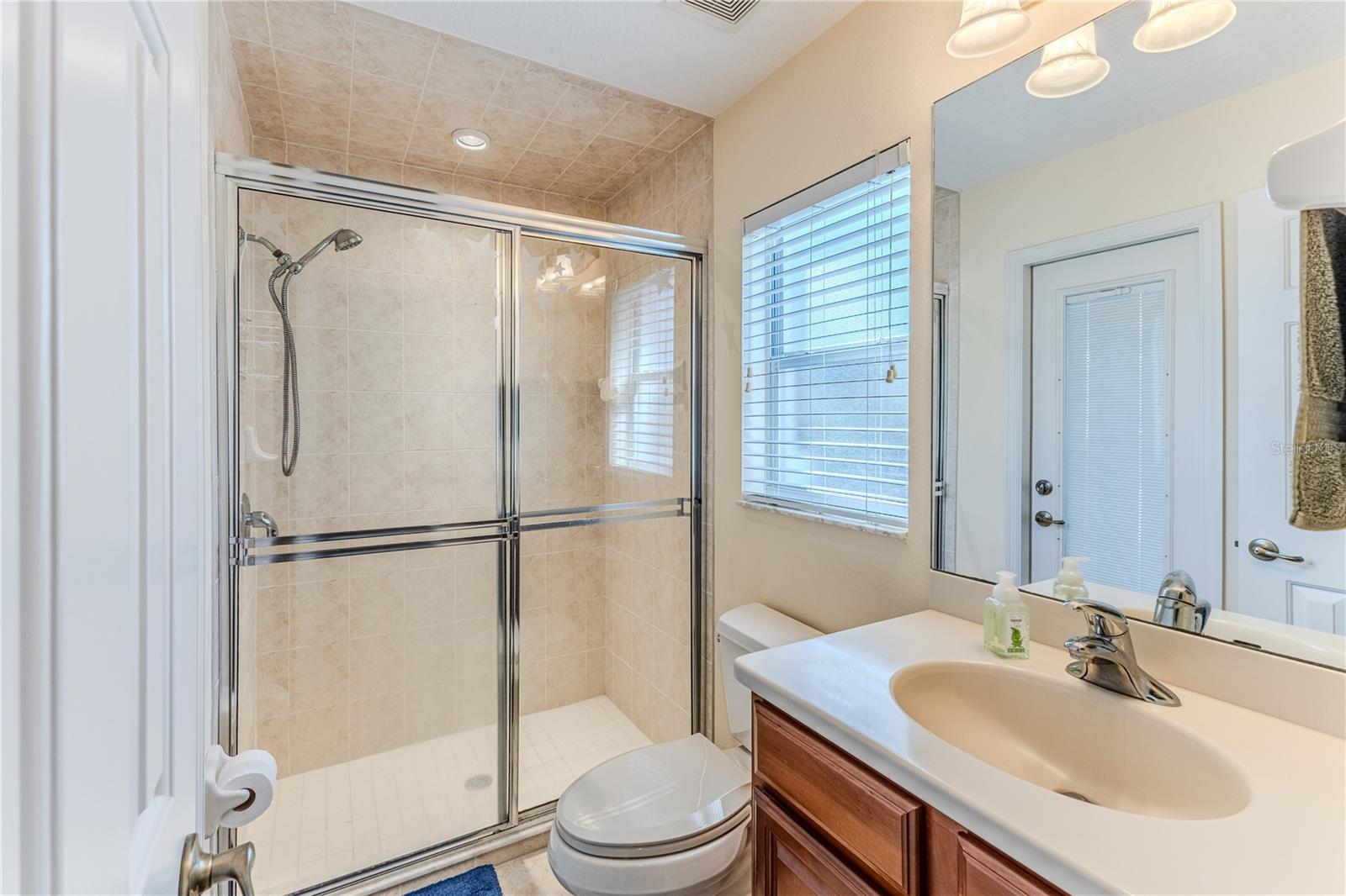 Image 60 of 100 For 5140 Championship Cup Lane