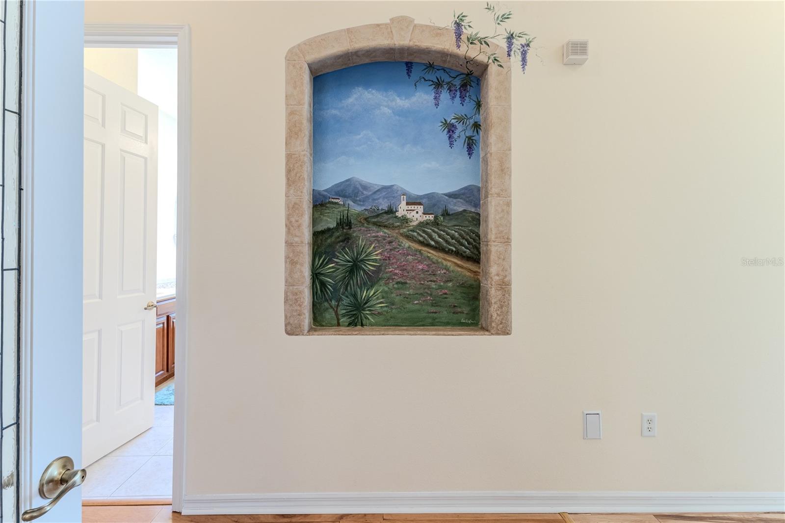 Image 9 of 100 For 5140 Championship Cup Lane