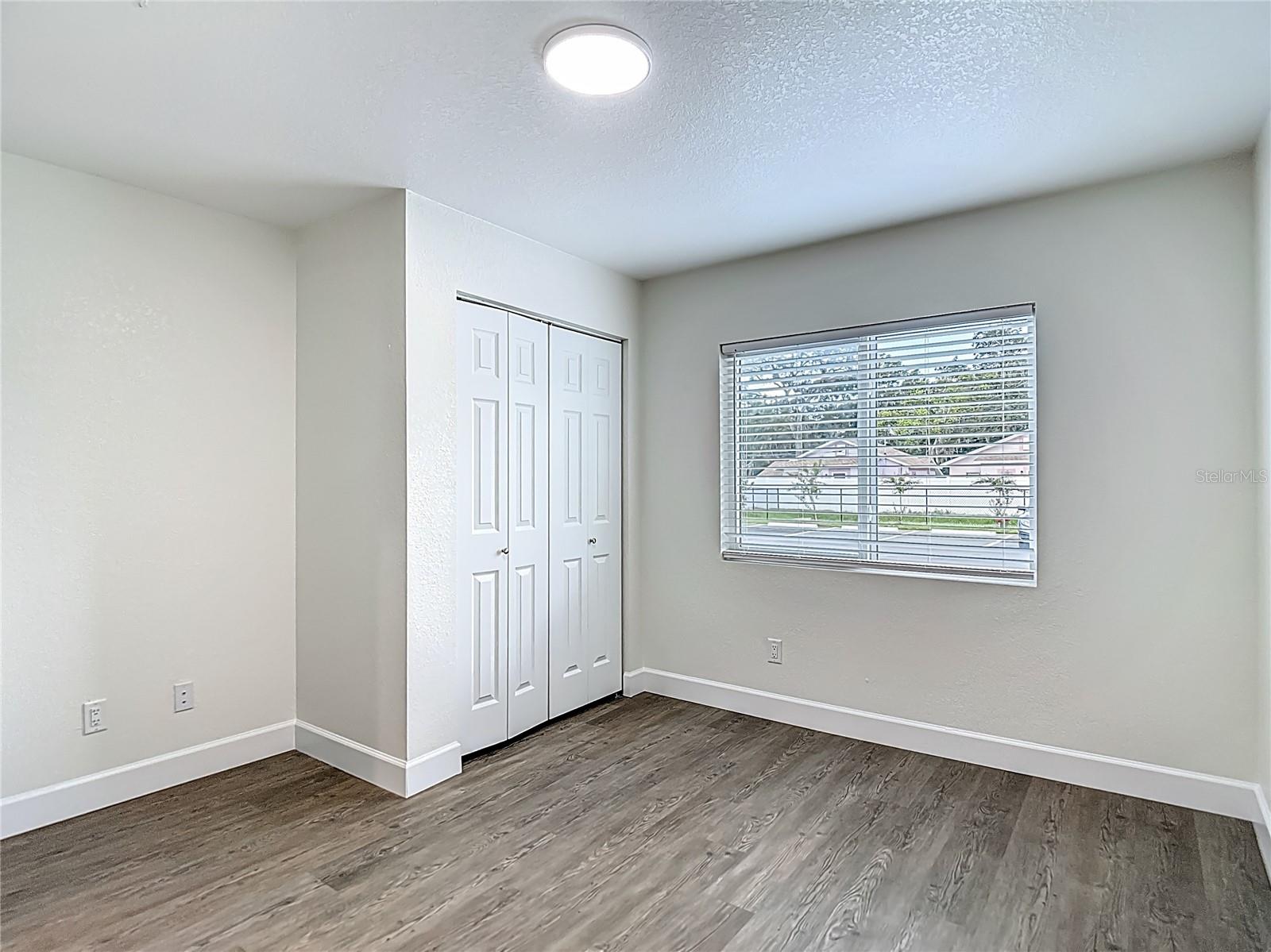 Image 21 of 25 For 401 Boyer Street 3