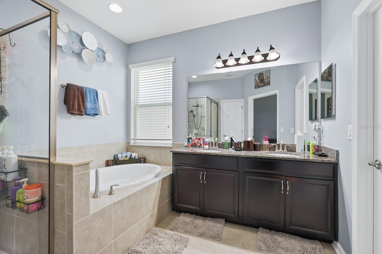 Image 22 of 45 For 11204 Coventry Grove Circle