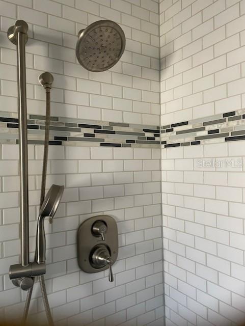 Image 27 of 49 For 1924 62nd Avenue Ne