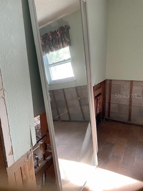 Image 34 of 49 For 1924 62nd Avenue Ne