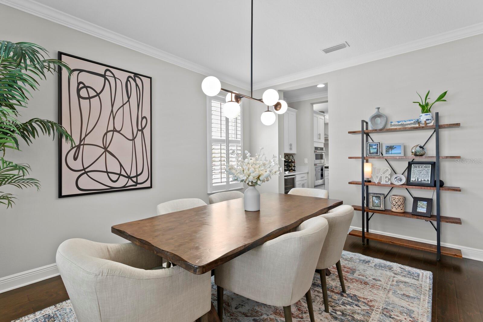 Image 17 of 66 For 2702 Cass Street