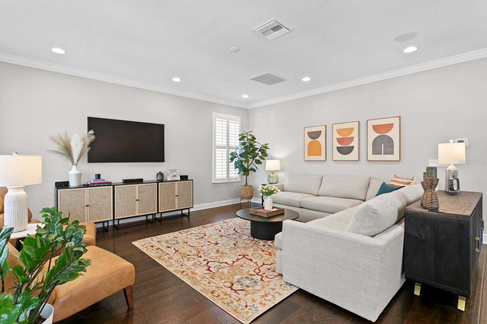 Image 19 of 66 For 2702 Cass Street