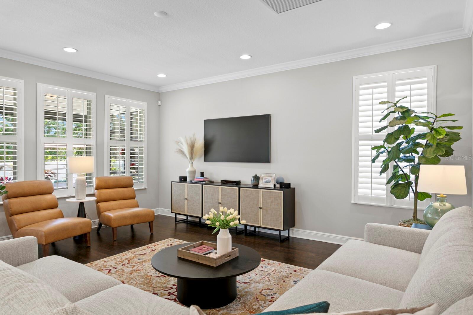 Image 21 of 66 For 2702 Cass Street