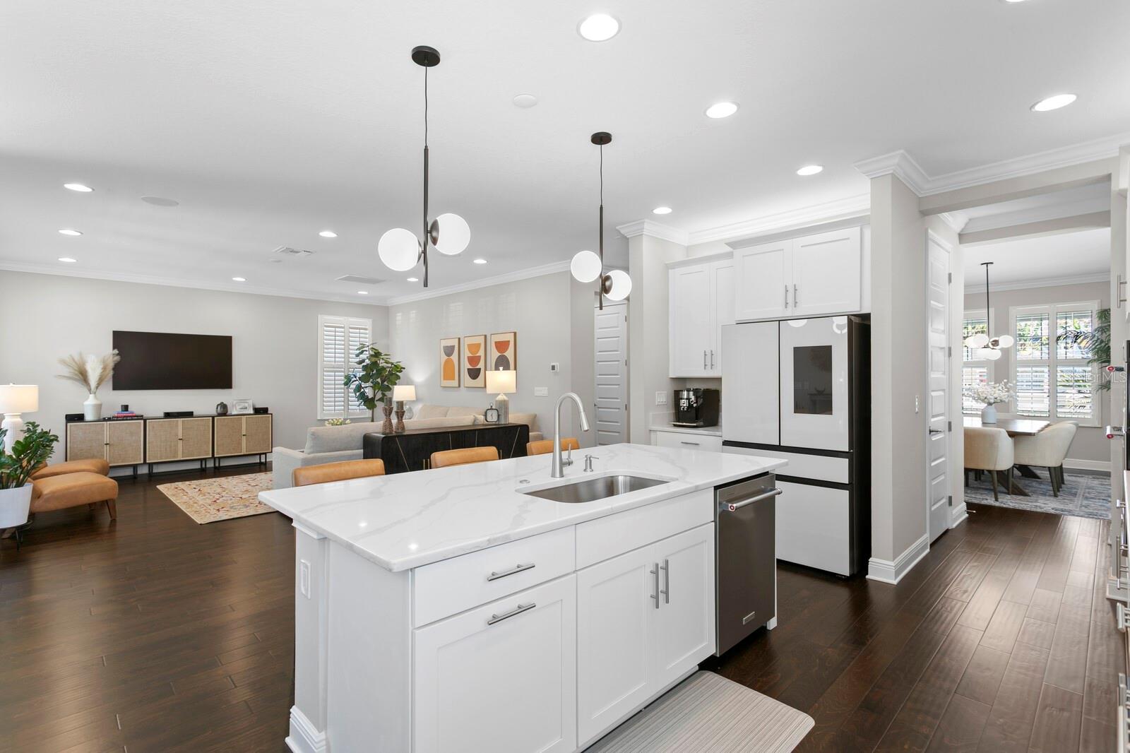 Image 27 of 66 For 2702 Cass Street