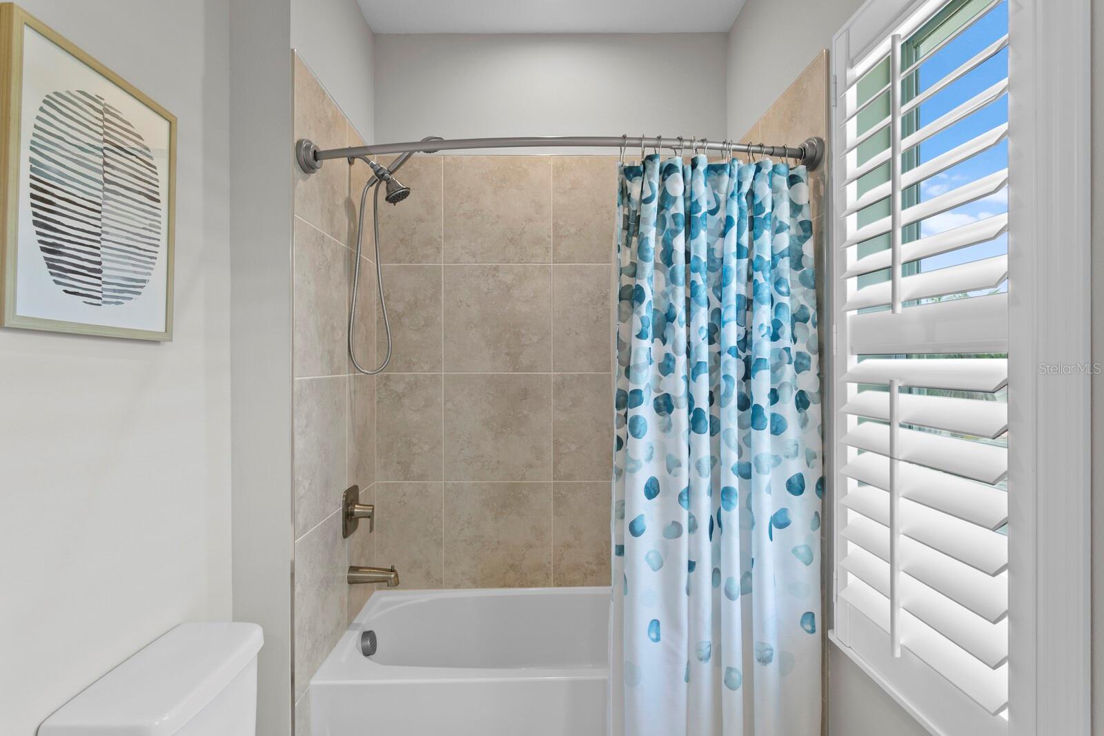 Image 42 of 66 For 2702 Cass Street